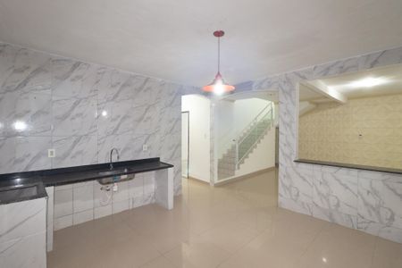 Casa para alugar com 70m², 5 quartos e 1 vaga Casa para alugar com 70m², 5 quartos e 1 vagaCozinha