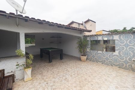 Casa para alugar com 70m², 5 quartos e 1 vaga Casa para alugar com 70m², 5 quartos e 1 vagaTerraço