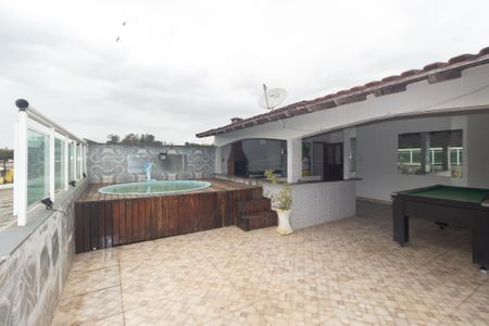 Casa para alugar com 70m², 5 quartos e 1 vaga Casa para alugar com 70m², 5 quartos e 1 vagaTerraço