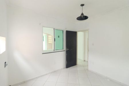 Casa para alugar com 70m², 5 quartos e 1 vaga Casa para alugar com 70m², 5 quartos e 1 vagaQuarto 1