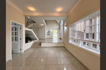 Casa para alugar com 446m², 6 quartos e 6 vagas Casa para alugar com 446m², 6 quartos e 6 vagasSala de Jantar