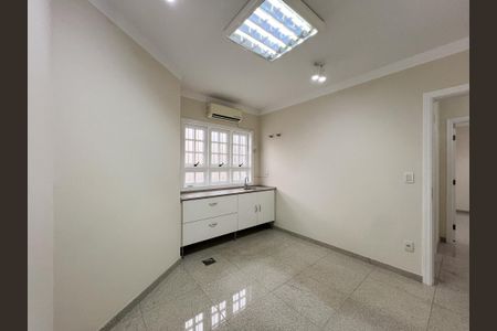 Casa para alugar com 446m², 6 quartos e 6 vagas Casa para alugar com 446m², 6 quartos e 6 vagasQuarto 2