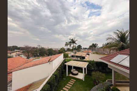 Casa para alugar com 446m², 6 quartos e 6 vagas Casa para alugar com 446m², 6 quartos e 6 vagasVista da suíte 4