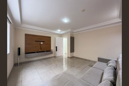 Casa para alugar com 446m², 6 quartos e 6 vagas Casa para alugar com 446m², 6 quartos e 6 vagasSala de TV