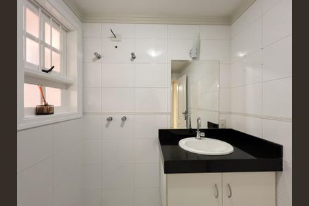 Casa para alugar com 446m², 6 quartos e 6 vagas Casa para alugar com 446m², 6 quartos e 6 vagasBanheiro Social