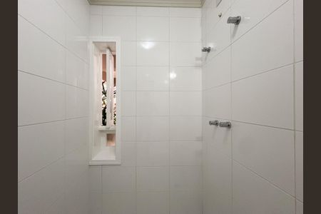 Casa para alugar com 446m², 6 quartos e 6 vagas Casa para alugar com 446m², 6 quartos e 6 vagasLavabo da Sala de TV