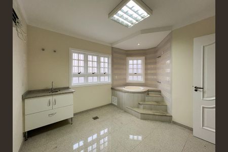 Casa para alugar com 446m², 6 quartos e 6 vagas Casa para alugar com 446m², 6 quartos e 6 vagasBanheiro do Quarto 2