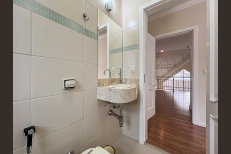 Casa para alugar com 446m², 6 quartos e 6 vagas Casa para alugar com 446m², 6 quartos e 6 vagasBanheiro da Suíte 3