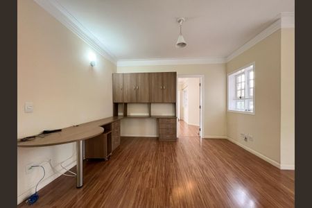 Casa para alugar com 446m², 6 quartos e 6 vagas Casa para alugar com 446m², 6 quartos e 6 vagasEscritório