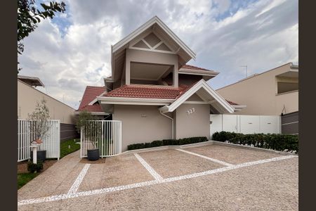 Casa para alugar com 446m², 6 quartos e 6 vagas Casa para alugar com 446m², 6 quartos e 6 vagasFachada