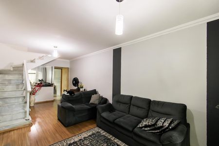 Casa à venda com 125m², 3 quartos e 2 vagasSala