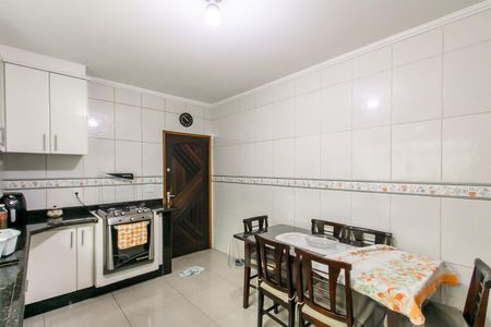 Casa à venda com 125m², 3 quartos e 2 vagas Casa à venda com 125m², 3 quartos e 2 vagasCozinha