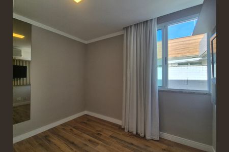 Apartamento à venda com 198m², 3 quartos e 2 vagasSala