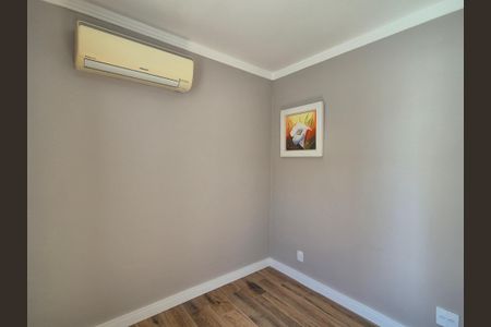 Apartamento à venda com 198m², 3 quartos e 2 vagasQuarto de Serviço