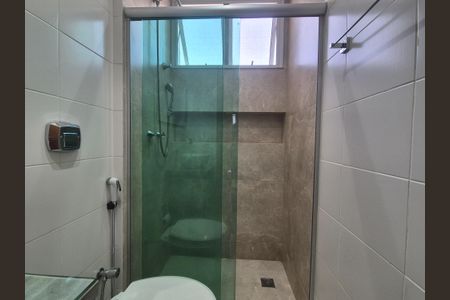 Apartamento à venda com 198m², 3 quartos e 2 vagasBanheiro Social