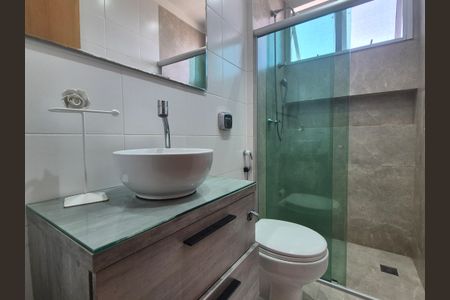 Apartamento à venda com 198m², 3 quartos e 2 vagasBanheiro Social