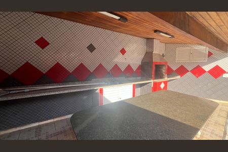 Casa à venda com 315m², 5 quartos e 4 vagas Casa à venda com 315m², 5 quartos e 4 vagasÁrea comum