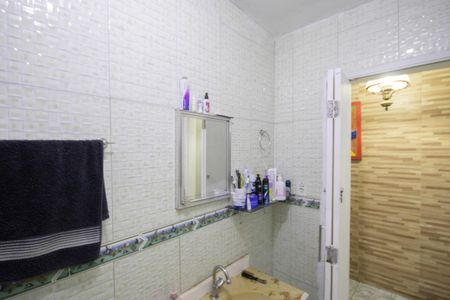 Casa à venda com 138m², 3 quartos e 2 vagasBanheiro 2