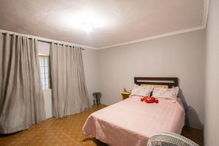 Casa à venda com 138m², 3 quartos e 2 vagasQuarto 2