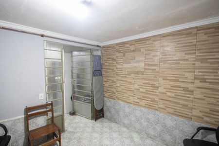 Casa à venda com 138m², 3 quartos e 2 vagasQuarto de Serviço