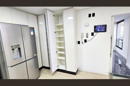 Apartamento à venda com 210m², 3 quartos e 3 vagas Apartamento à venda com 210m², 3 quartos e 3 vagasFoto 12