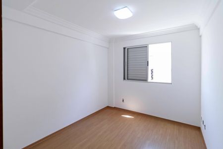 Apartamento à venda com 96m², 3 quartos e 2 vagasQuarto 2