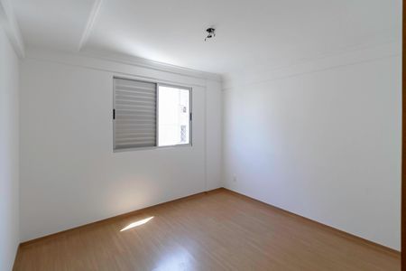Apartamento à venda com 96m², 3 quartos e 2 vagasQuarto 1