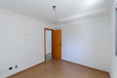 Apartamento à venda com 96m², 3 quartos e 2 vagasQuarto 1