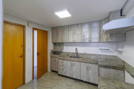 Apartamento à venda com 96m², 3 quartos e 2 vagasCozinha e Área de Serviço