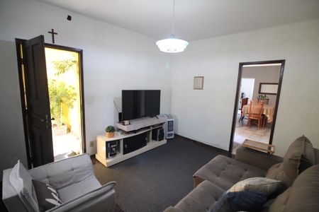 Sala de casa à venda com 4 quartos, 375m² em Riacho das Pedras, Contagem