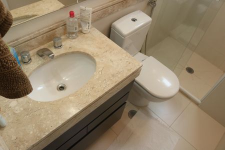 Apartamento para alugar com 267m², 4 quartos e 5 vagasBanheiro da Suíte 2