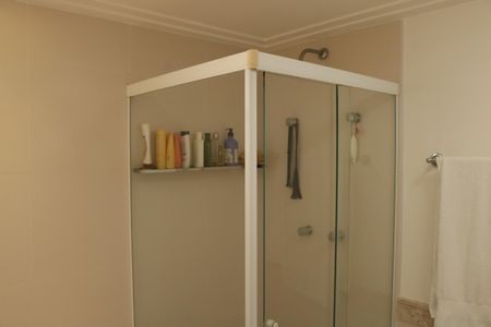 Apartamento para alugar com 267m², 4 quartos e 5 vagasBanheiro da Suíte 4