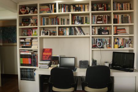 Apartamento para alugar com 267m², 4 quartos e 5 vagasSuíte 1