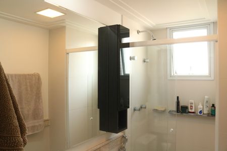 Apartamento para alugar com 267m², 4 quartos e 5 vagasBanheiro da Suíte 2