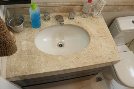 Apartamento para alugar com 267m², 4 quartos e 5 vagasBanheiro da Suíte 2