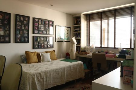 Apartamento para alugar com 267m², 4 quartos e 5 vagasSuíte 1