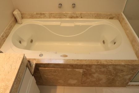 Apartamento para alugar com 267m², 4 quartos e 5 vagasBanheiro da Suíte 4