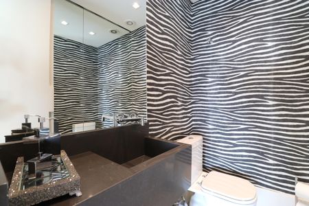 Apartamento para alugar com 202m², 3 quartos e 3 vagasLavabo