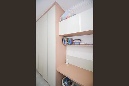 Apartamento à venda com 84m², 3 quartos e 2 vagasQuarto 2