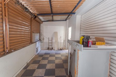 Casa à venda com 235m², 2 quartos e 1 vaga Casa à venda com 235m², 2 quartos e 1 vagaGaragem