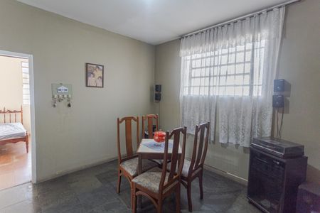 Casa à venda com 235m², 2 quartos e 1 vaga Casa à venda com 235m², 2 quartos e 1 vagaCopa