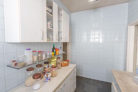 Casa à venda com 235m², 2 quartos e 1 vaga Casa à venda com 235m², 2 quartos e 1 vagaCozinha