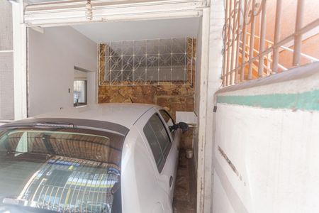 Casa à venda com 235m², 2 quartos e 1 vaga Casa à venda com 235m², 2 quartos e 1 vagaGaragem