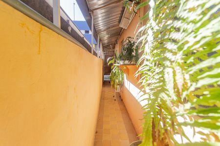 Casa à venda com 235m², 2 quartos e 1 vaga Casa à venda com 235m², 2 quartos e 1 vagaEntrada