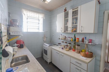 Casa à venda com 235m², 2 quartos e 1 vaga Casa à venda com 235m², 2 quartos e 1 vagaCozinha