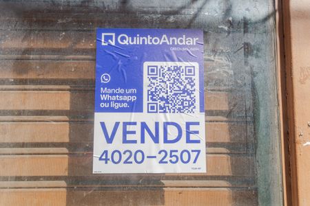 Casa à venda com 235m², 2 quartos e 1 vaga Casa à venda com 235m², 2 quartos e 1 vagaPlaquinha Instalada