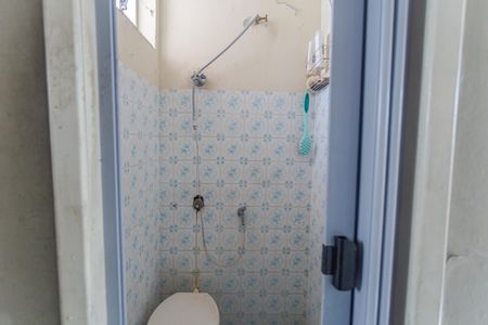 Casa à venda com 235m², 2 quartos e 1 vaga Casa à venda com 235m², 2 quartos e 1 vagaBanheiro de serviço