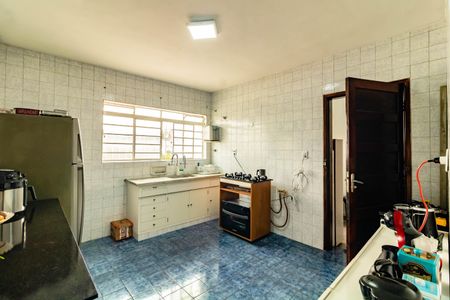 Casa à venda com 150m², 2 quartos e 2 vagas Casa à venda com 150m², 2 quartos e 2 vagasCozinha