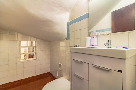 Casa à venda com 150m², 2 quartos e 2 vagas Casa à venda com 150m², 2 quartos e 2 vagasLavabo