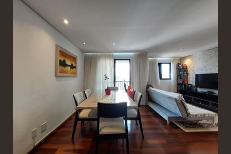 Apartamento à venda com 67m², 2 quartos e 1 vaga Apartamento à venda com 67m², 2 quartos e 1 vagaSala de Jantar